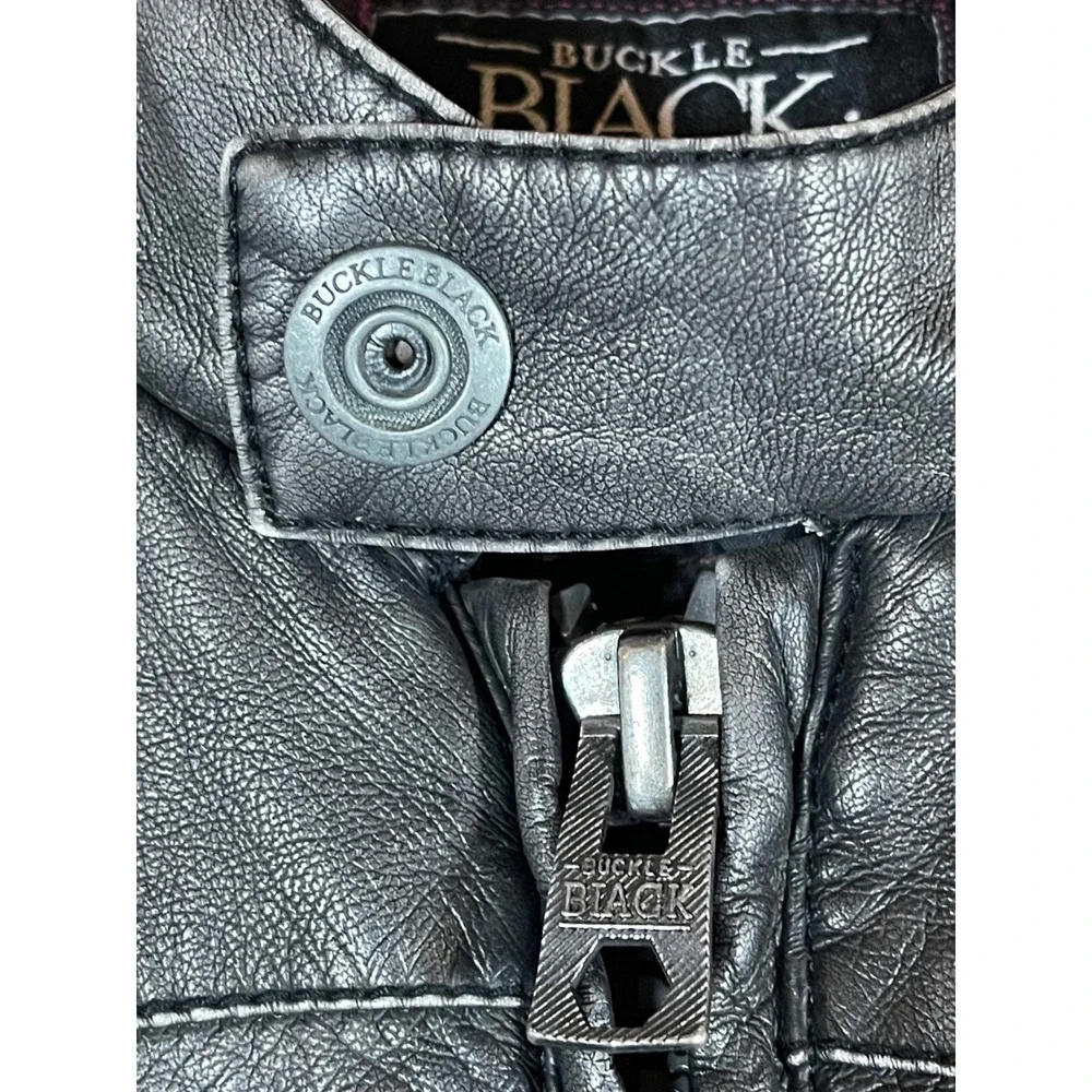 Buckle Black Mens Faux Leather Moto Racer Jacket Gray Burgundy Trim Medium